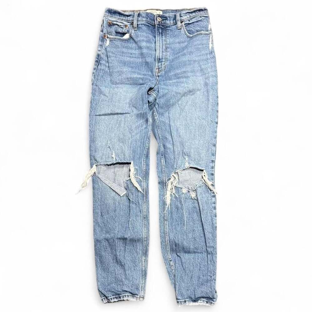 Abercrombie & Fitch The '90s Straight Ultra High Rise Distressed Jeans